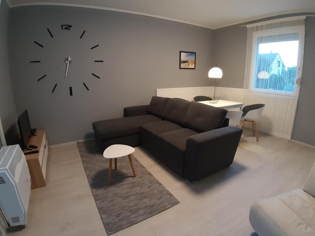 Jade Vendeghaz Apartment Papa Ngoại thất bức ảnh